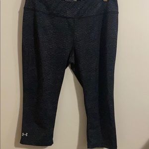 Under armour cropped workout leggings